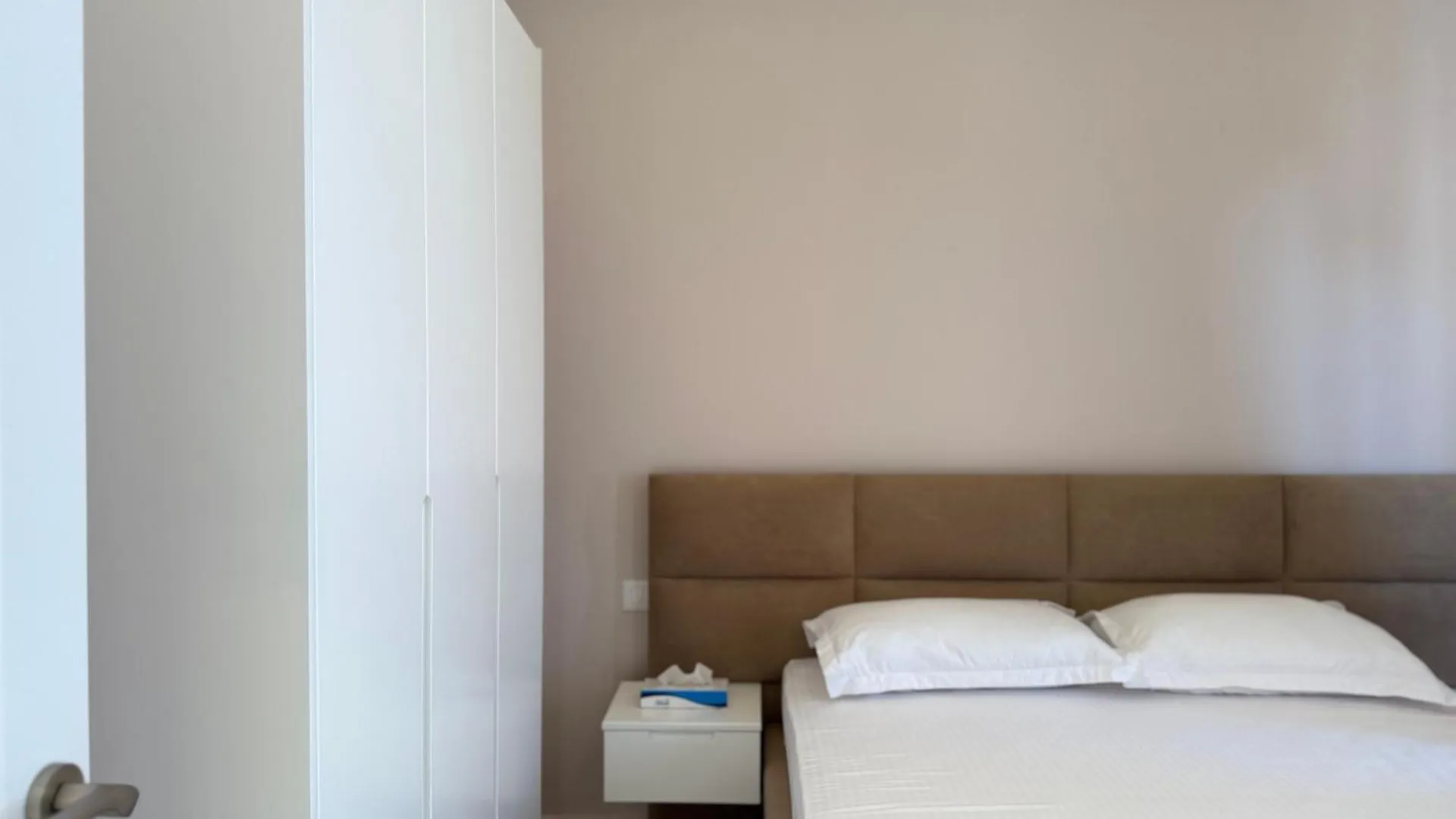 Sol Boutique Apartments Vlorë 0*,